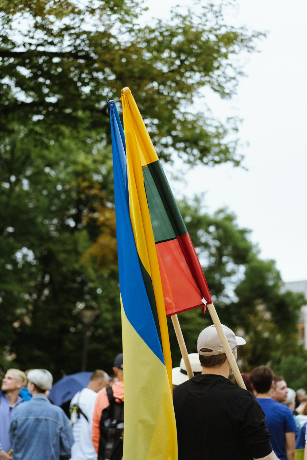 Ukraine — NATO. Photographer in Vilnius