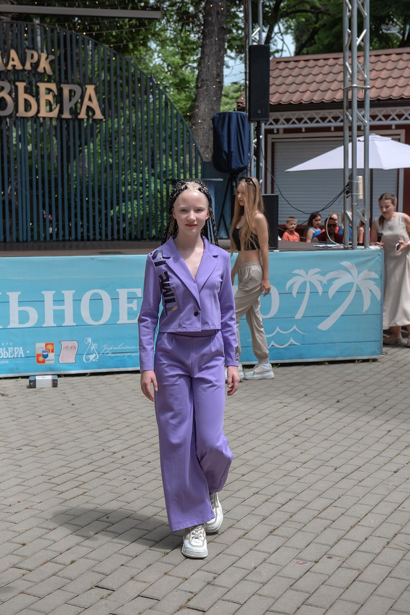 Парк Ривьера дефиле HAPPYkids. Семейный и коммерческий фотограф в Сочи Александр Бодунов