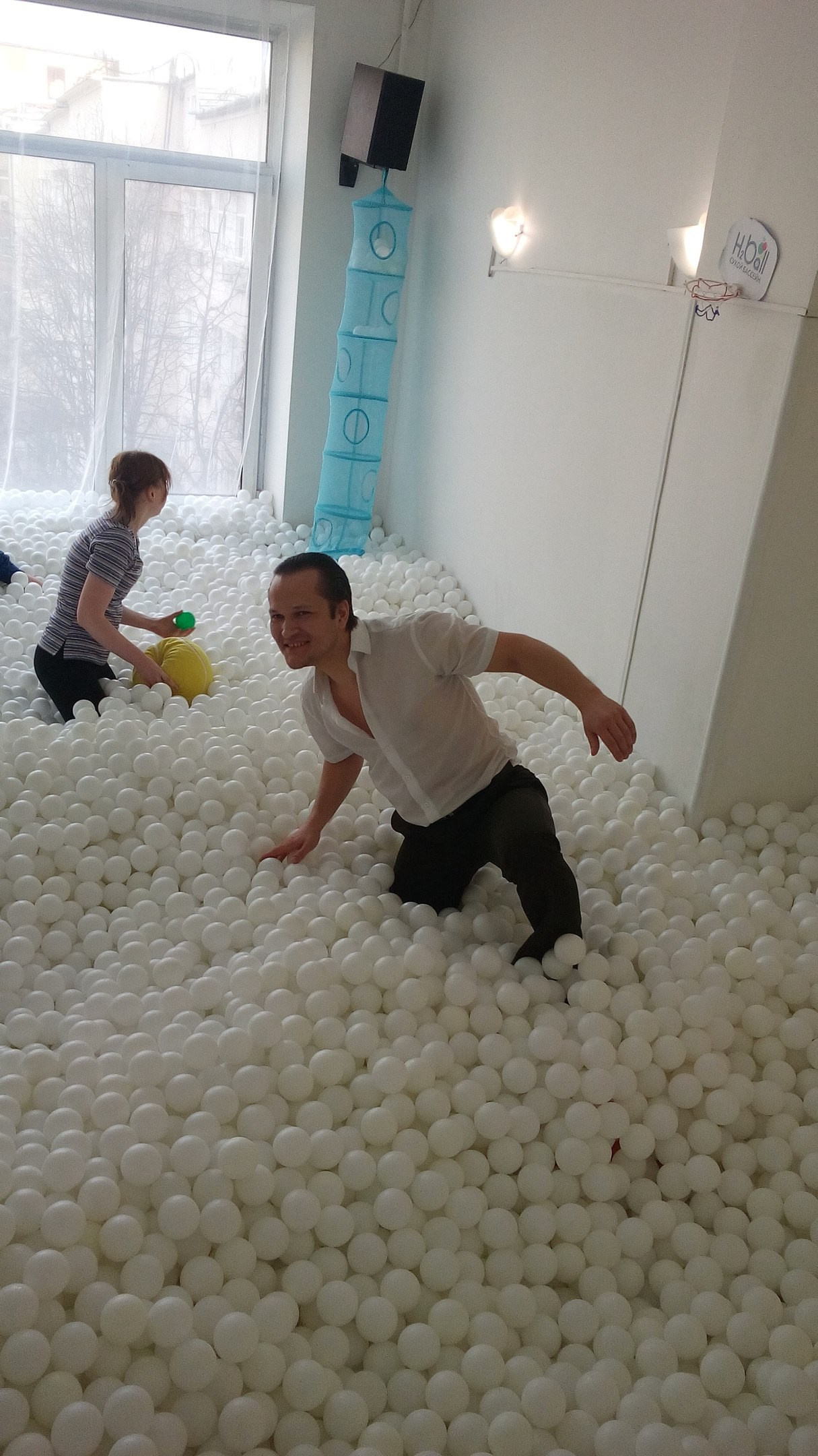 Сухой бассейн H2Ball |12.03.2017. Галерея Фантим