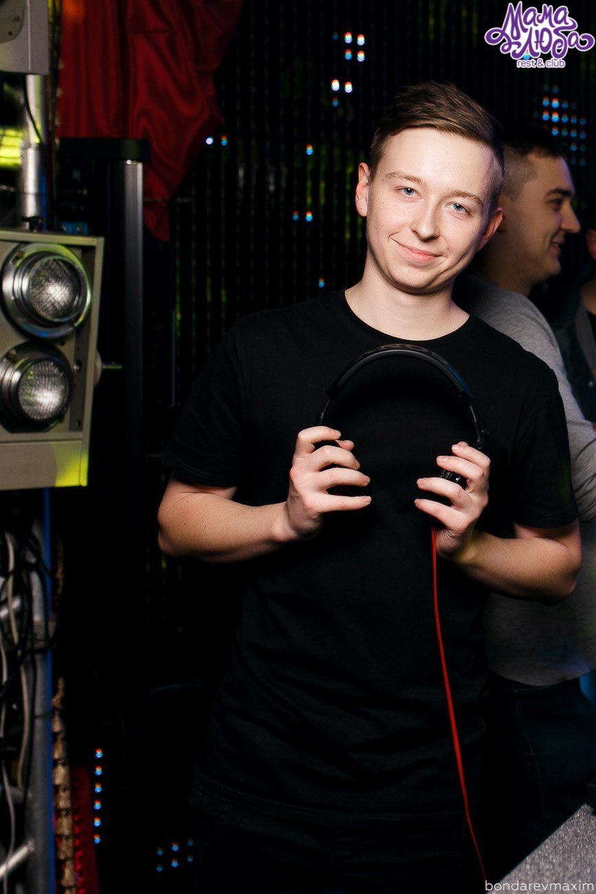 Мама Люба 03 января -Cristmas rave. Максим Бондарев, коммерческий фотограф для бизнеса | Курск