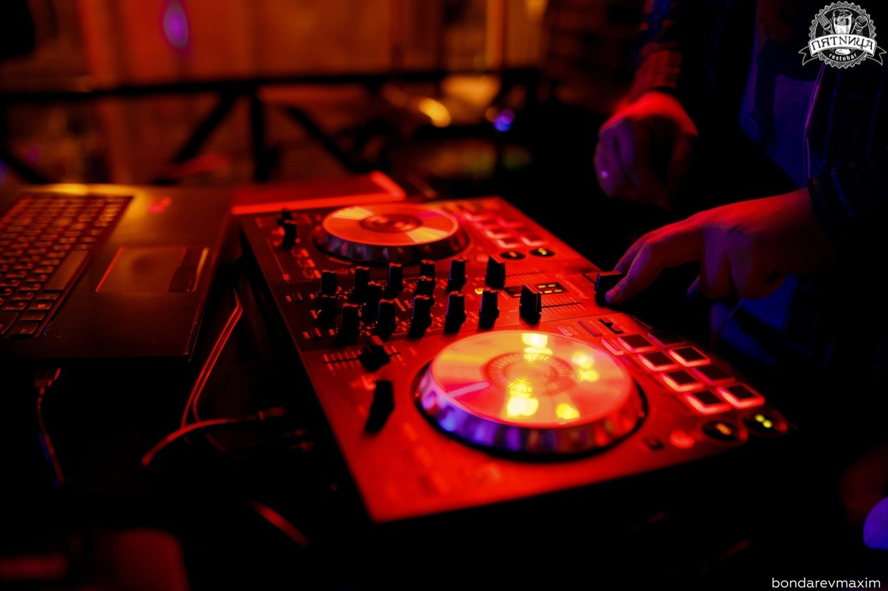 РЕСТОБАР ПЯТНИЦА 05 10 2019. Максим Бондарев, коммерческий фотограф для бизнеса | Курск