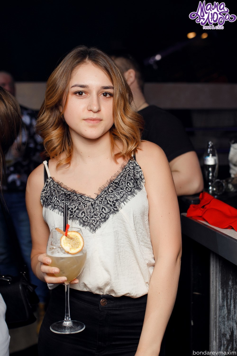 Мама Люба 17 марта — ТАНЦЫ В КЛУБЕ. Максим Бондарев, коммерческий фотограф для бизнеса | Курск