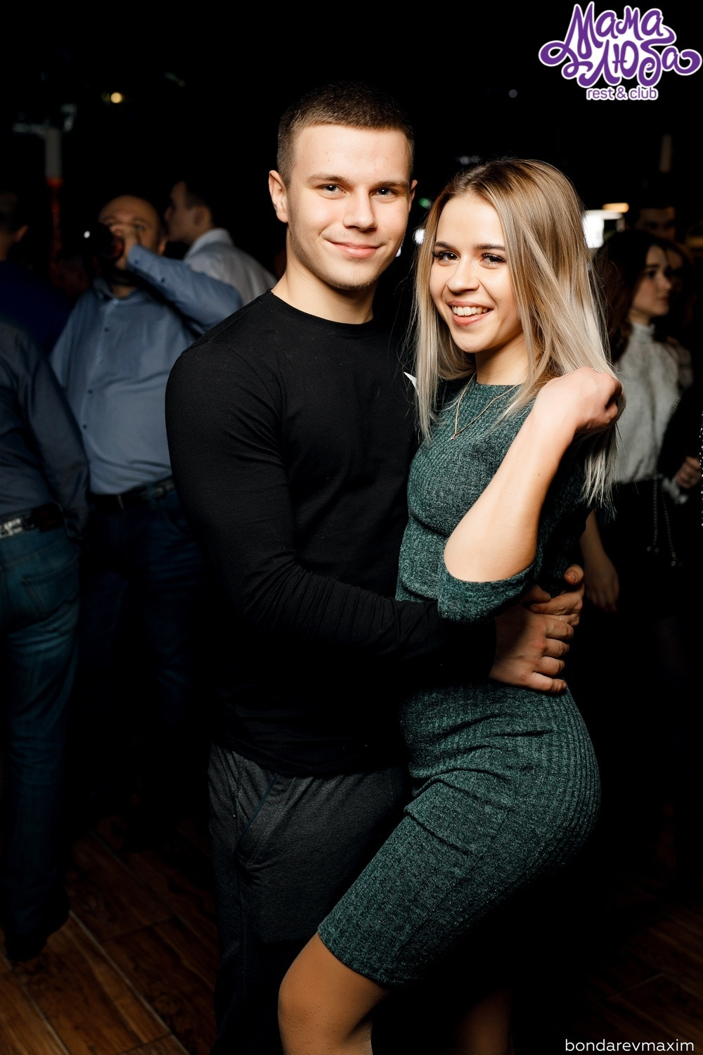 Мама Люба 05 января ___ «Ночь перед рождеством». Максим Бондарев, коммерческий фотограф для бизнеса | Курск