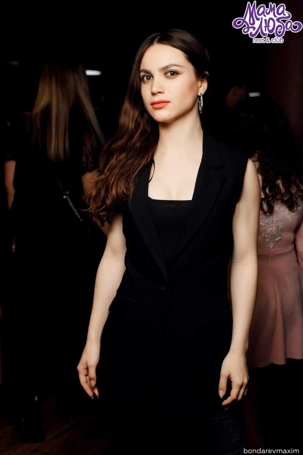 Мама Люба 20 Апреля ___ «МАМА ЛЮБА. ФИНАЛ». Максим Бондарев, коммерческий фотограф для бизнеса | Курск