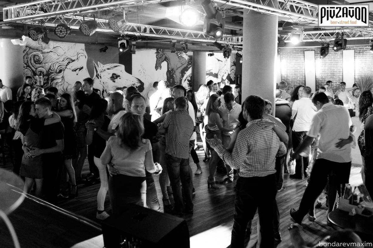 «PIVZAVOD» Суббота ___ 1 сентября. Максим Бондарев, коммерческий фотограф для бизнеса | Курск