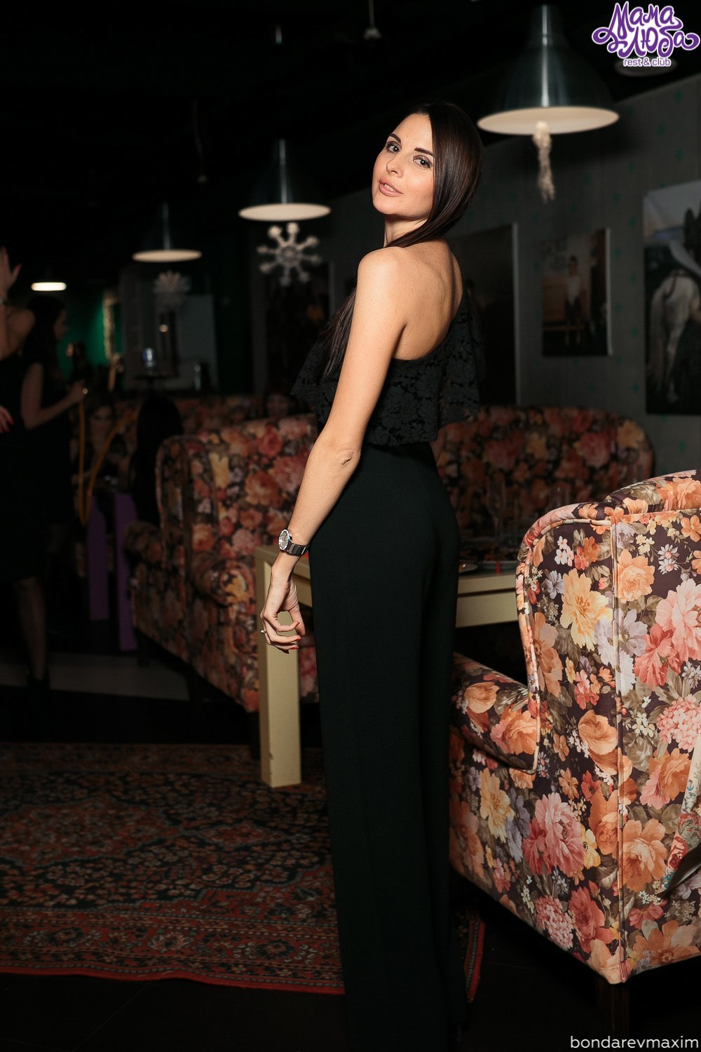 Мама Люба 23 декабря — Глобальный корпоратив. Максим Бондарев, коммерческий фотограф для бизнеса | Курск