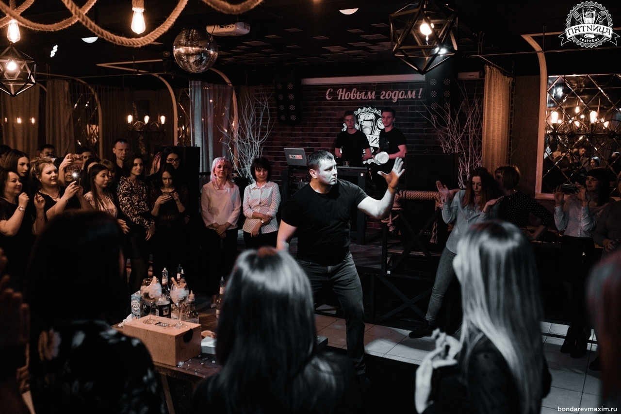 РЕСТОБАР ПЯТНИЦА 25 01 2020. Максим Бондарев, коммерческий фотограф для бизнеса | Курск