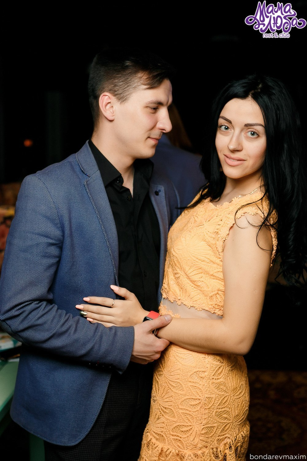 Мама Люба 13 апреля — RETRОЛЮБА _ ДИСКОТЕКА 90. Максим Бондарев, коммерческий фотограф для бизнеса | Курск