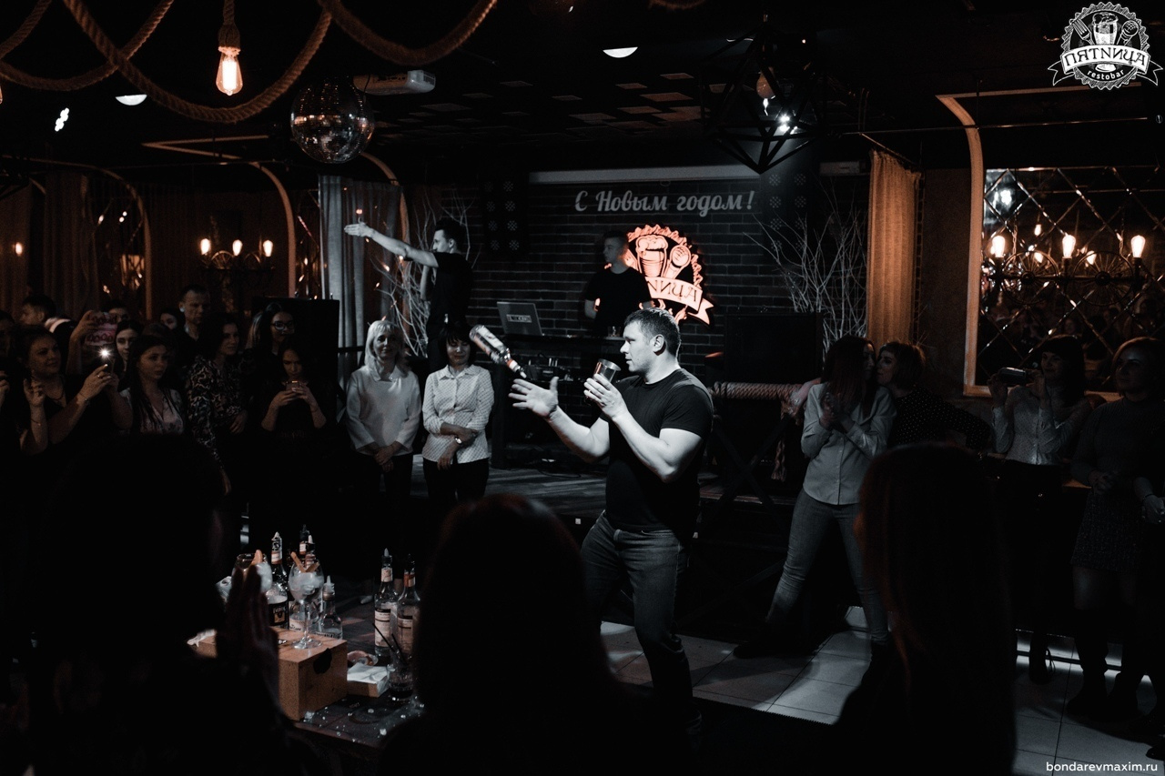 РЕСТОБАР ПЯТНИЦА 25 01 2020. Максим Бондарев, коммерческий фотограф для бизнеса | Курск