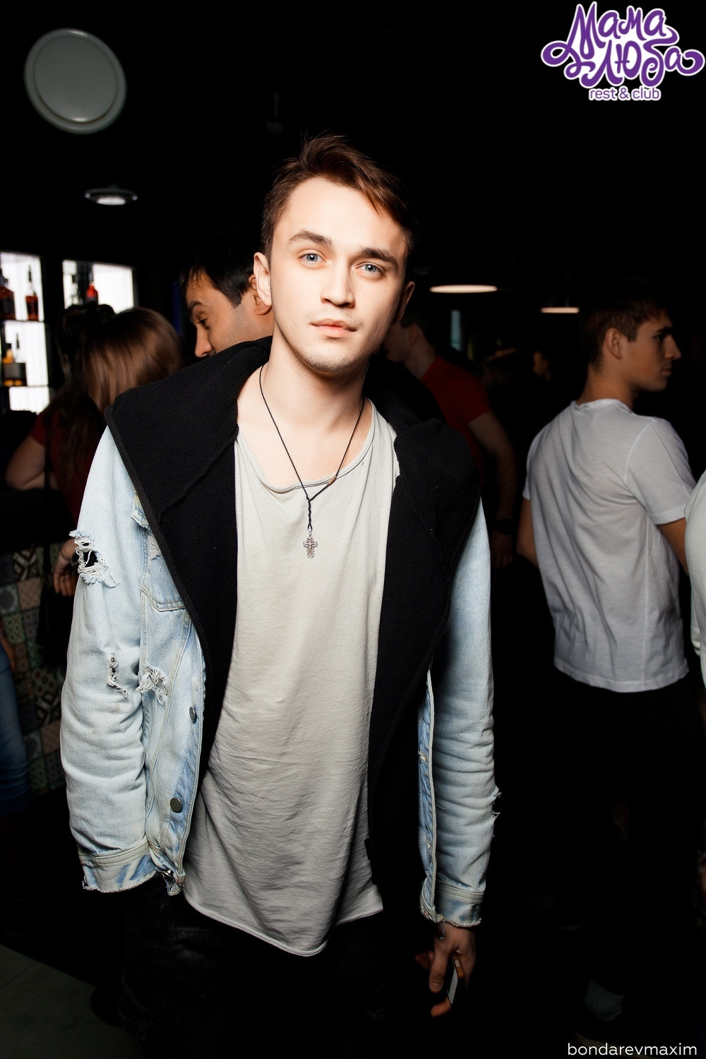 Мама Люба 19 января ___ «GIMME THE DANCE». Максим Бондарев, коммерческий фотограф для бизнеса | Курск