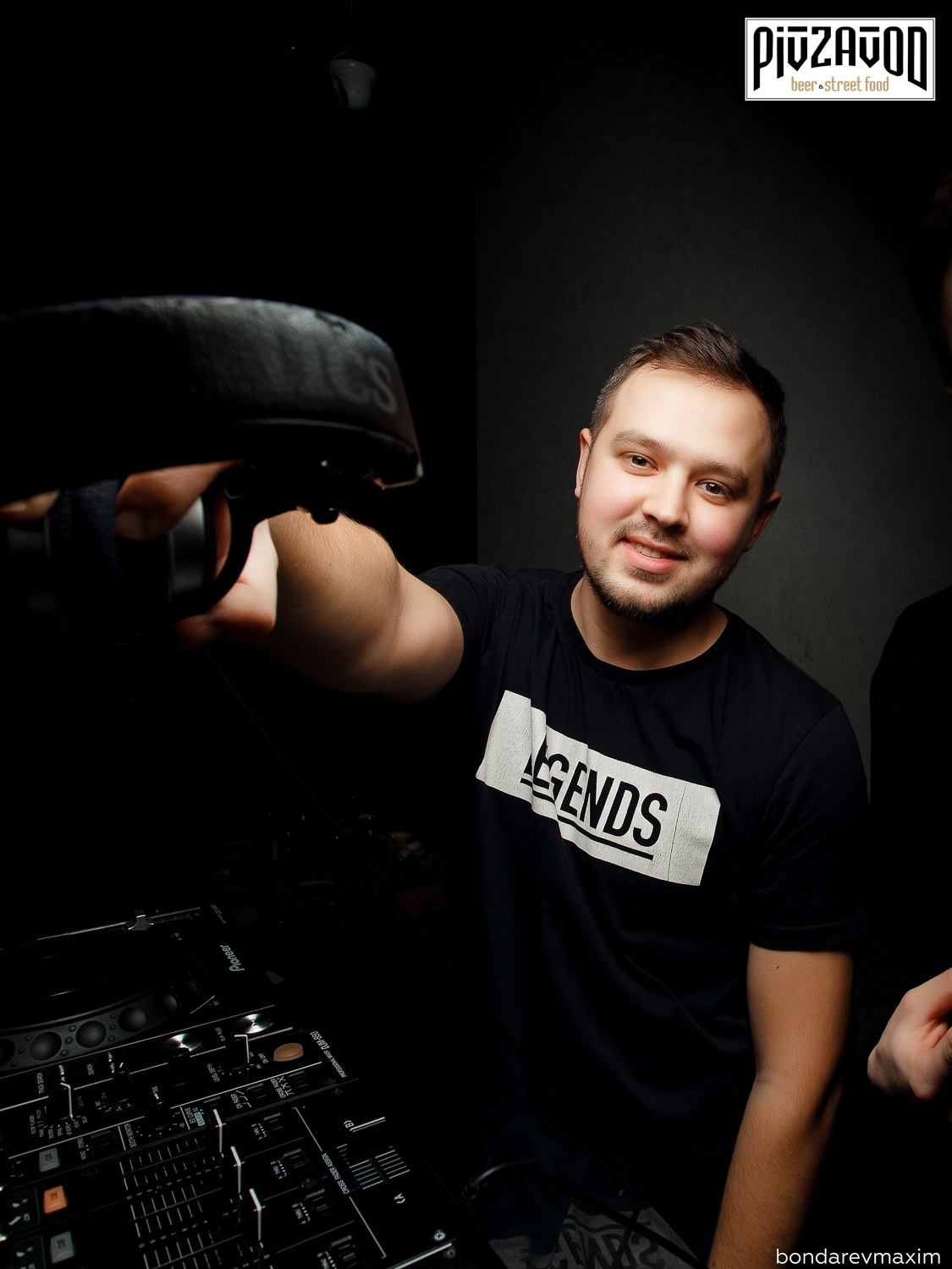 «PIVZAVOD» Пятница ___ 22 февраля. Максим Бондарев, коммерческий фотограф для бизнеса | Курск
