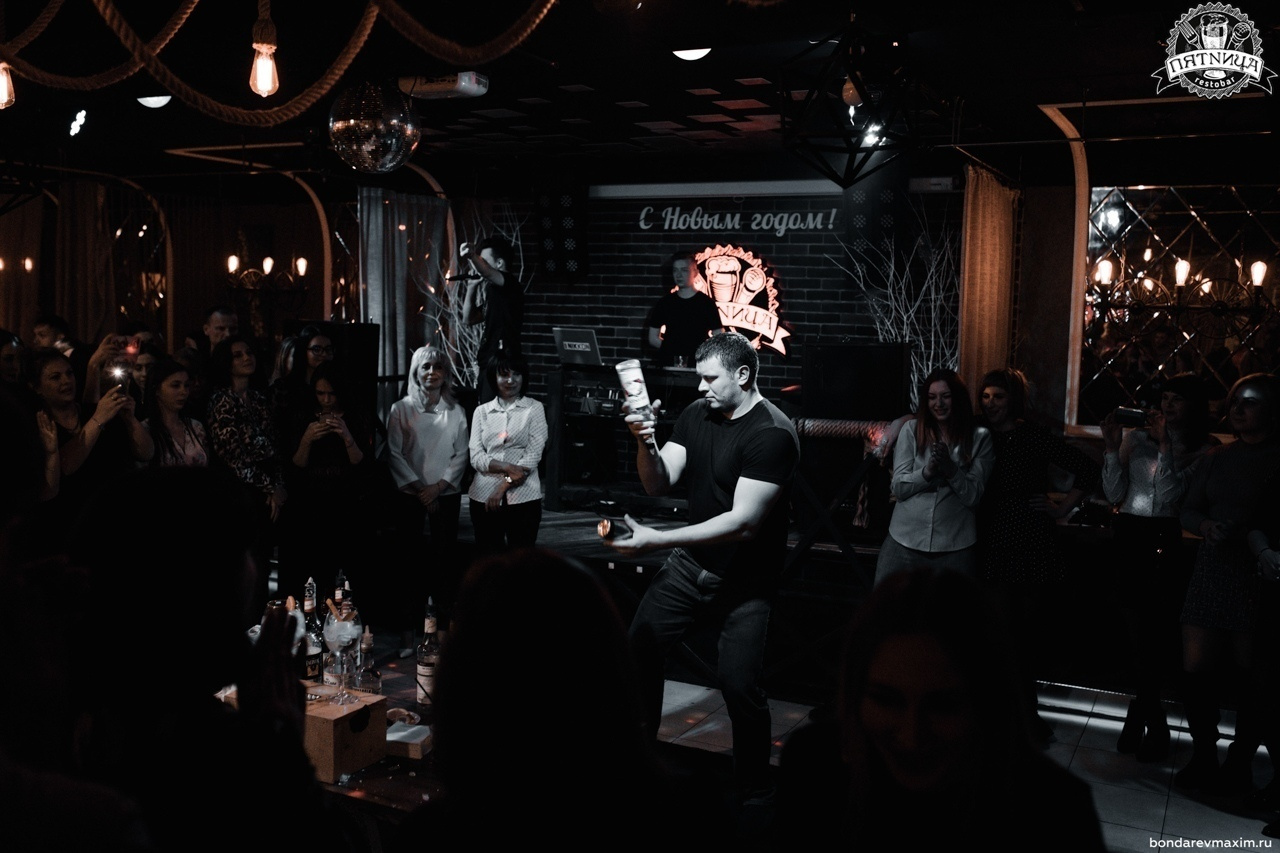 РЕСТОБАР ПЯТНИЦА 25 01 2020. Максим Бондарев, коммерческий фотограф для бизнеса | Курск