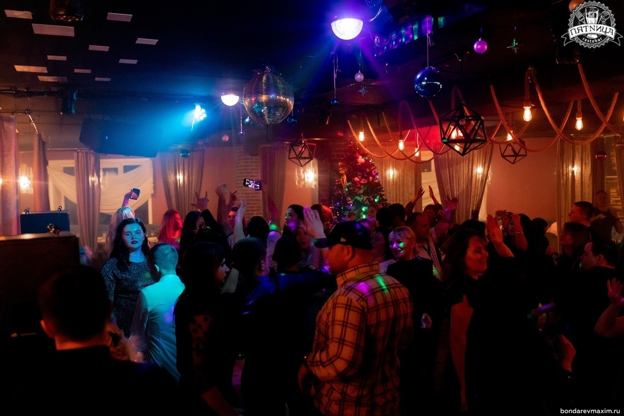 РЕСТОБАР ПЯТНИЦА 03 01 2019. Максим Бондарев, коммерческий фотограф для бизнеса | Курск