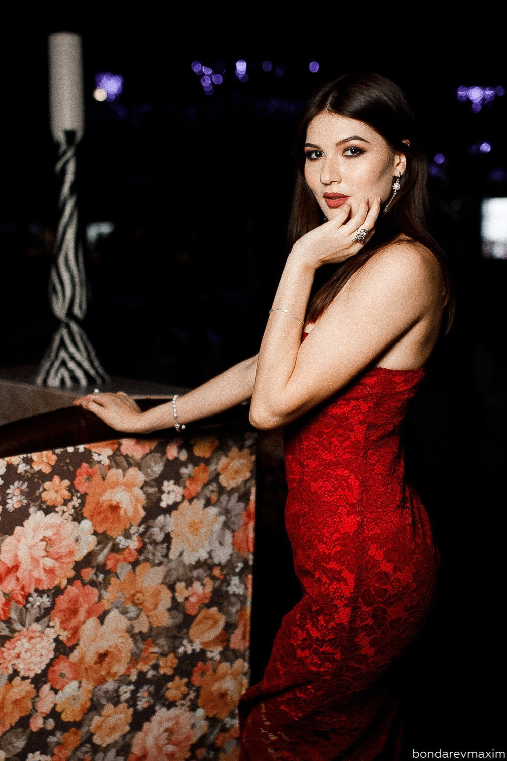 Мама Люба 30 марта — STUDENT PARTY EQUATOR». Максим Бондарев, коммерческий фотограф для бизнеса | Курск