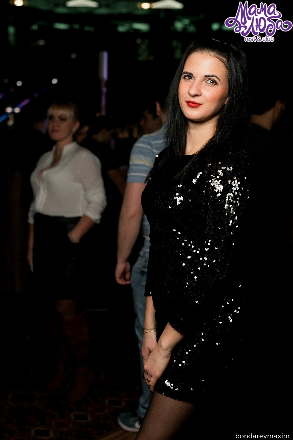 Мама Люба 12 января ___ «ТАНЦЫ В КЛУБЕ». Максим Бондарев, коммерческий фотограф для бизнеса | Курск