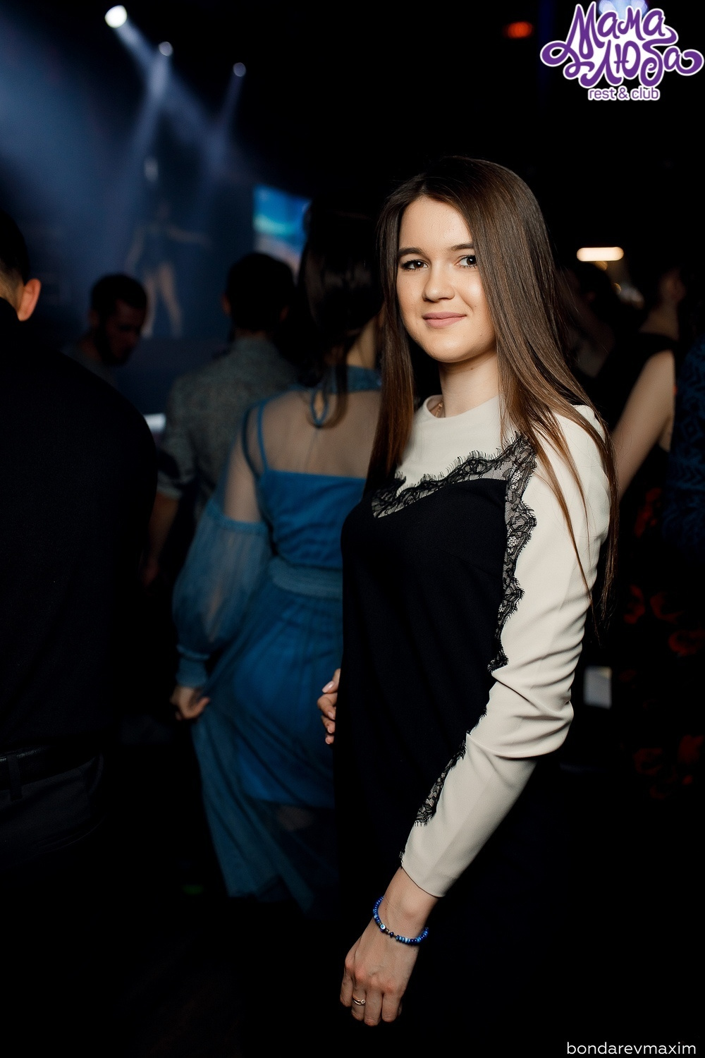 Мама Люба 16 февраля ___ «LEBEDEV BIRTHDAY NIGHT». Максим Бондарев, коммерческий фотограф для бизнеса | Курск