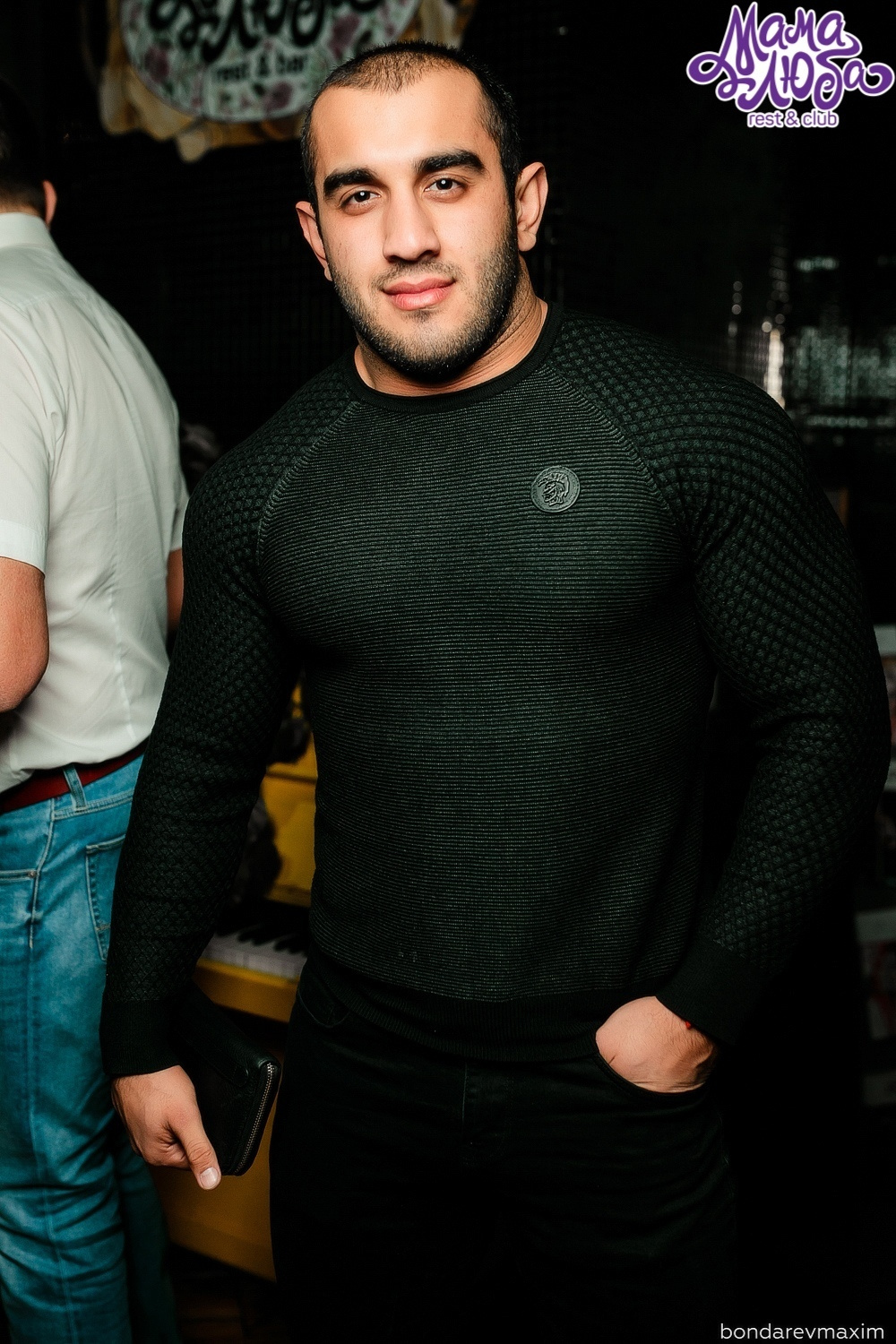 Мама Люба 24 ноября ___ «ЧЕРНАЯ СУББОТА В МАМЕ ЛЮБЕ». Максим Бондарев, коммерческий фотограф для бизнеса | Курск