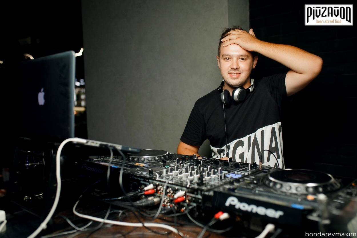 «PIVZAVOD» Пятница ___ 31 августа. Максим Бондарев, коммерческий фотограф для бизнеса | Курск