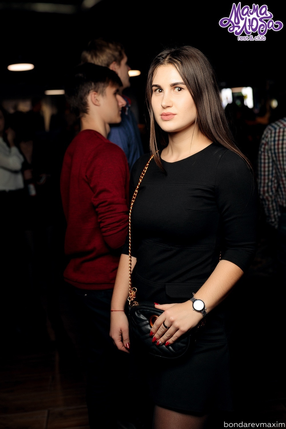 Мама Люба 20 октября — «ЦВЕТ НАСТРОЕНИЯ ЧЕРНЫЙ». Максим Бондарев, коммерческий фотограф для бизнеса | Курск