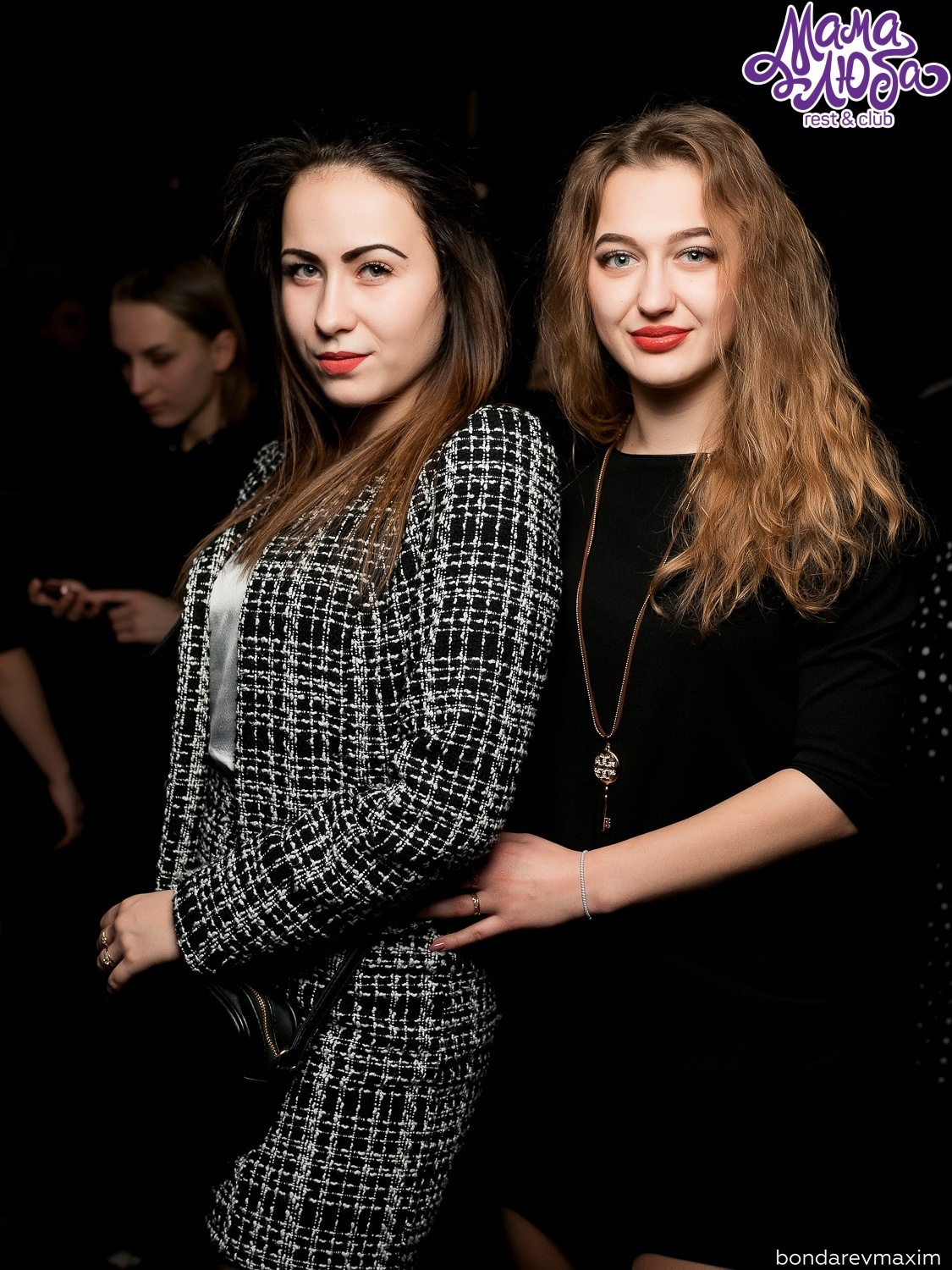 Мама Люба 12 января ___ «ТАНЦЫ В КЛУБЕ». Максим Бондарев, коммерческий фотограф для бизнеса | Курск