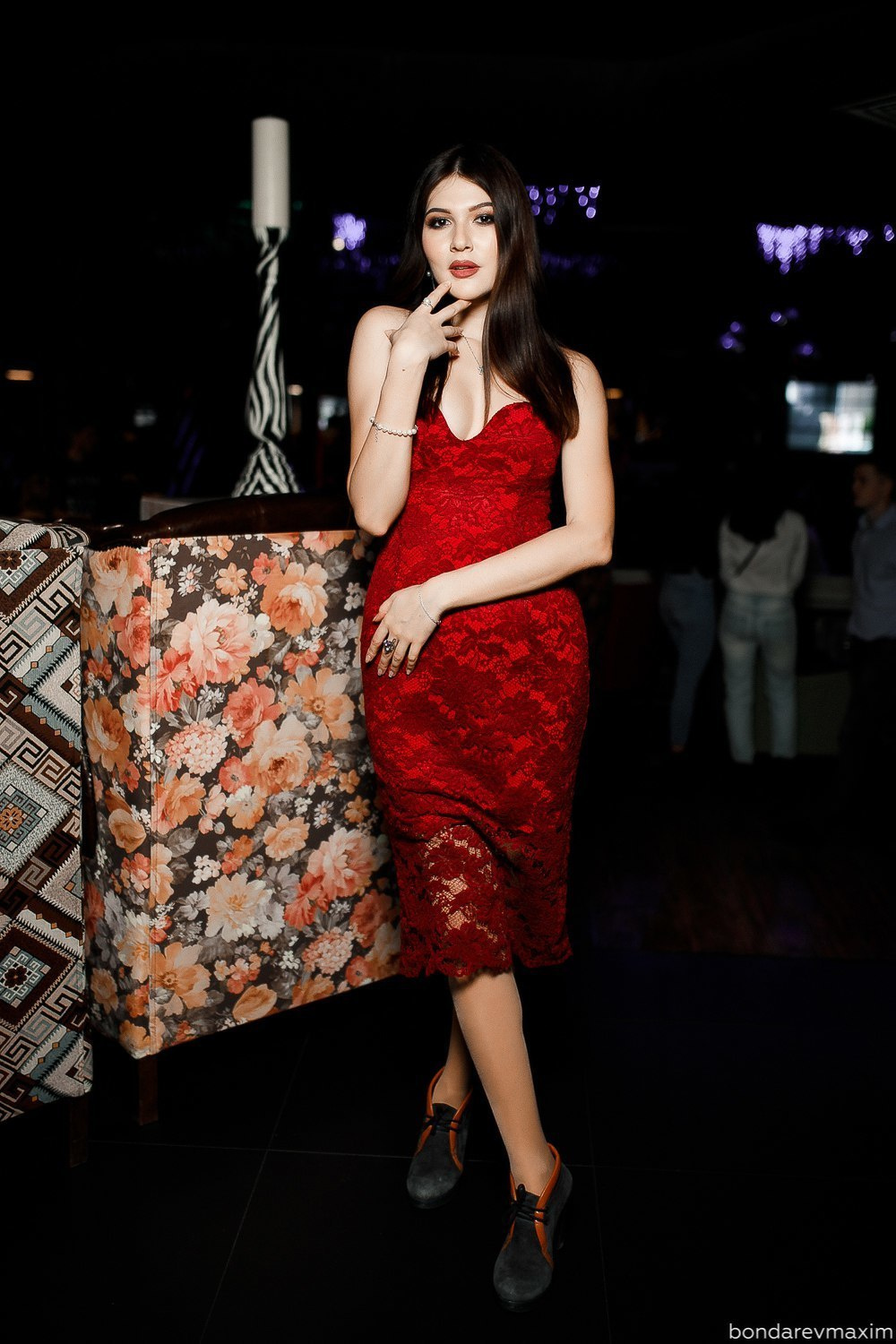 Мама Люба 30 марта — STUDENT PARTY EQUATOR». Максим Бондарев, коммерческий фотограф для бизнеса | Курск