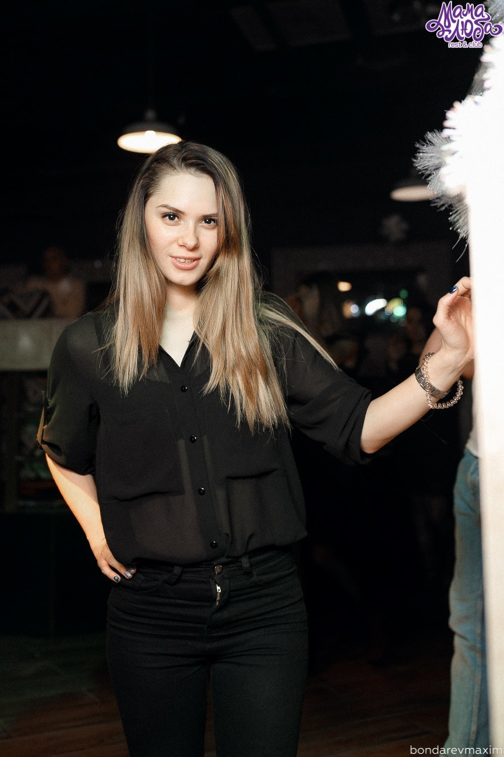 Мама Люба 16 декабря — Ультрамариновые танцы&q. Максим Бондарев, коммерческий фотограф для бизнеса | Курск