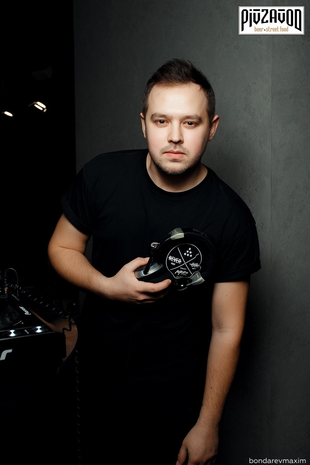 «PIVZAVOD» Пятница ___ 01 марта. Максим Бондарев, коммерческий фотограф для бизнеса | Курск