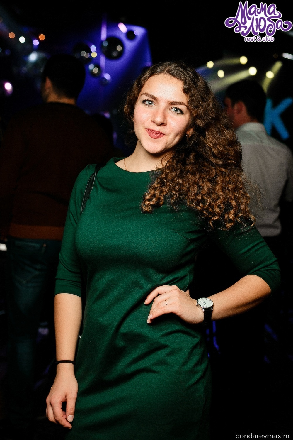 Мама Люба 24 ноября ___ «ЧЕРНАЯ СУББОТА В МАМЕ ЛЮБЕ». Максим Бондарев, коммерческий фотограф для бизнеса | Курск