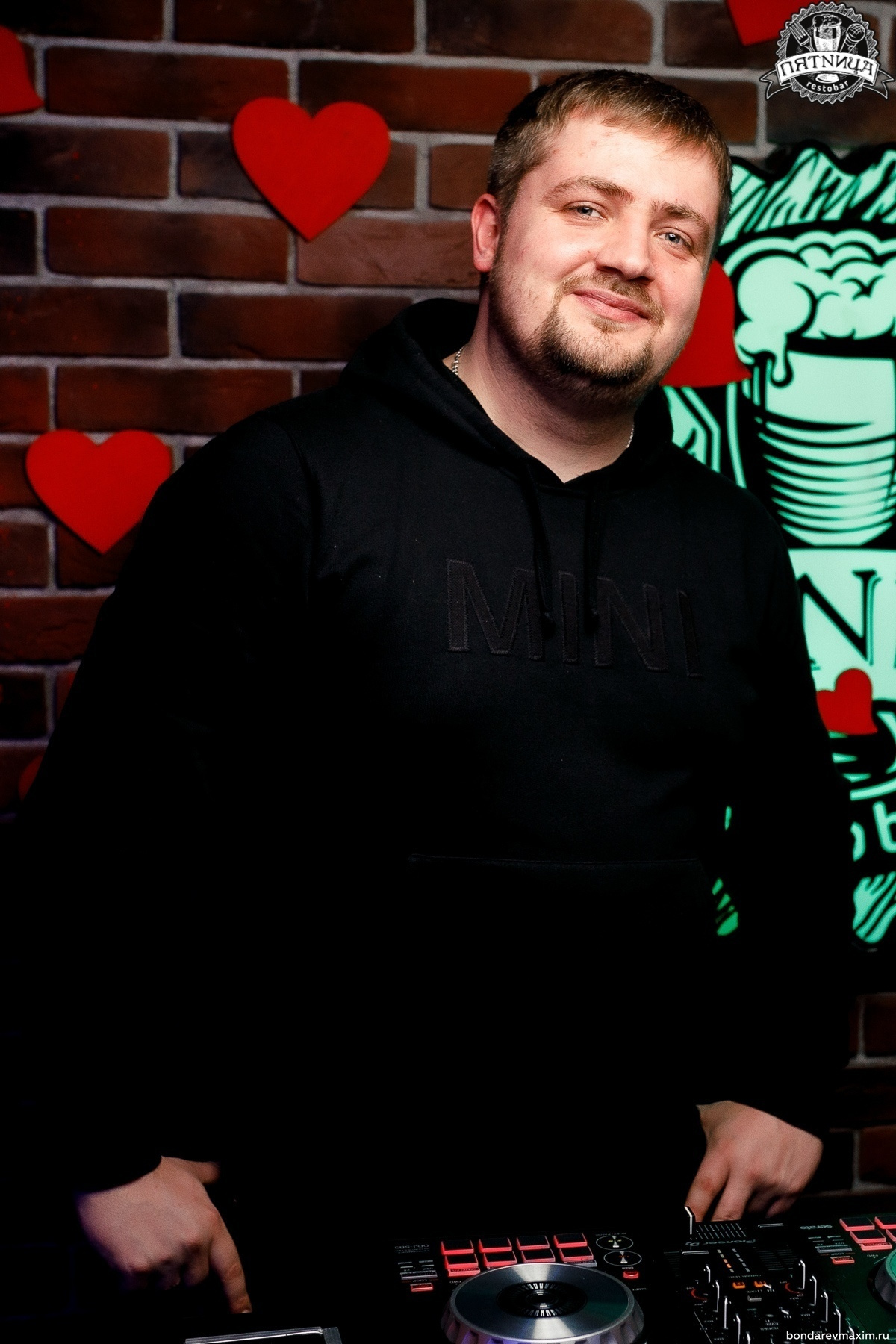 РЕСТОБАР ПЯТНИЦА 15 02 2020. Максим Бондарев, коммерческий фотограф для бизнеса | Курск