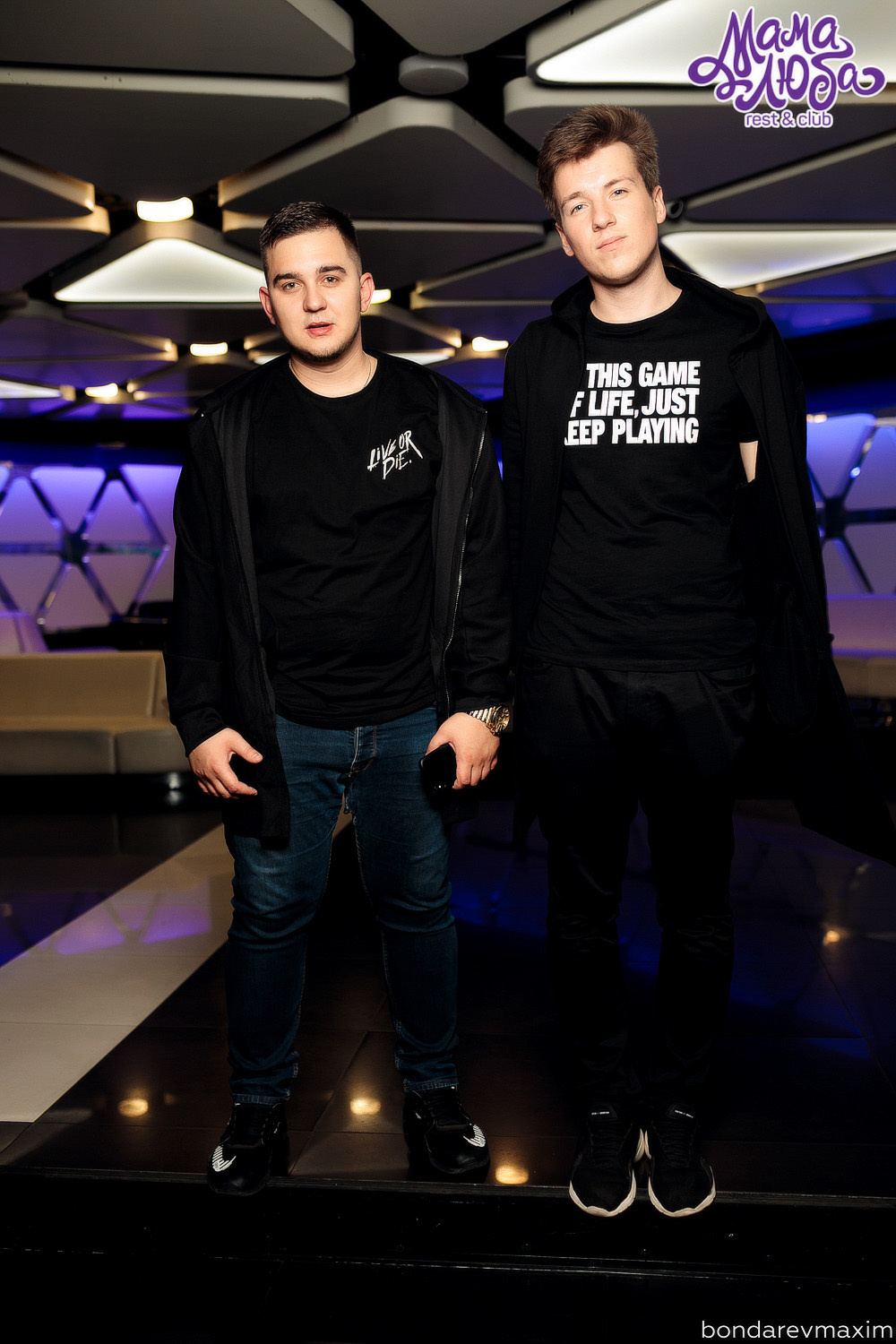 Мама Люба 20 октября — «ЦВЕТ НАСТРОЕНИЯ ЧЕРНЫЙ». Максим Бондарев, коммерческий фотограф для бизнеса | Курск