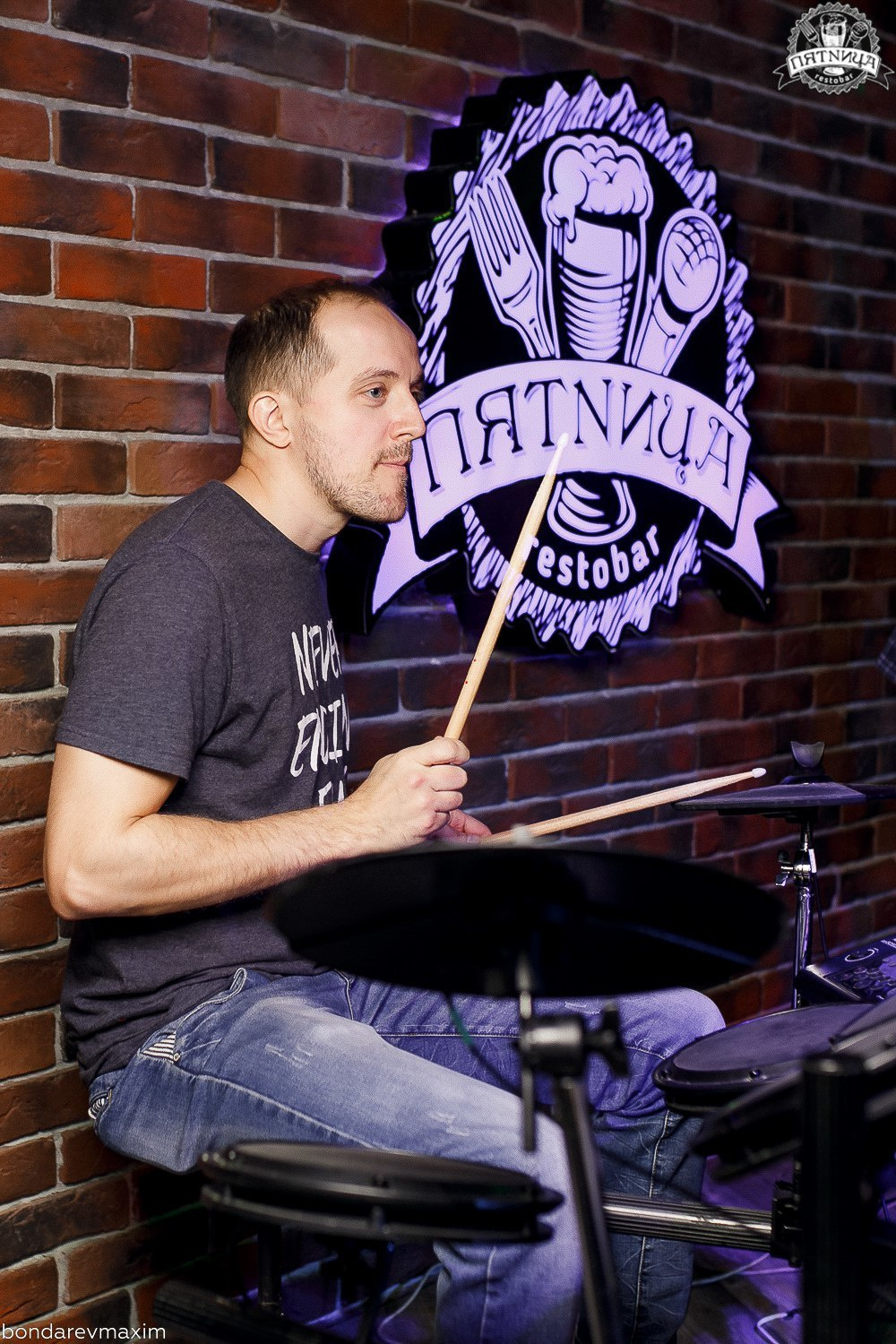 РЕСТОБАР ПЯТНИЦА BIG STAFF PART. Максим Бондарев, коммерческий фотограф для бизнеса | Курск