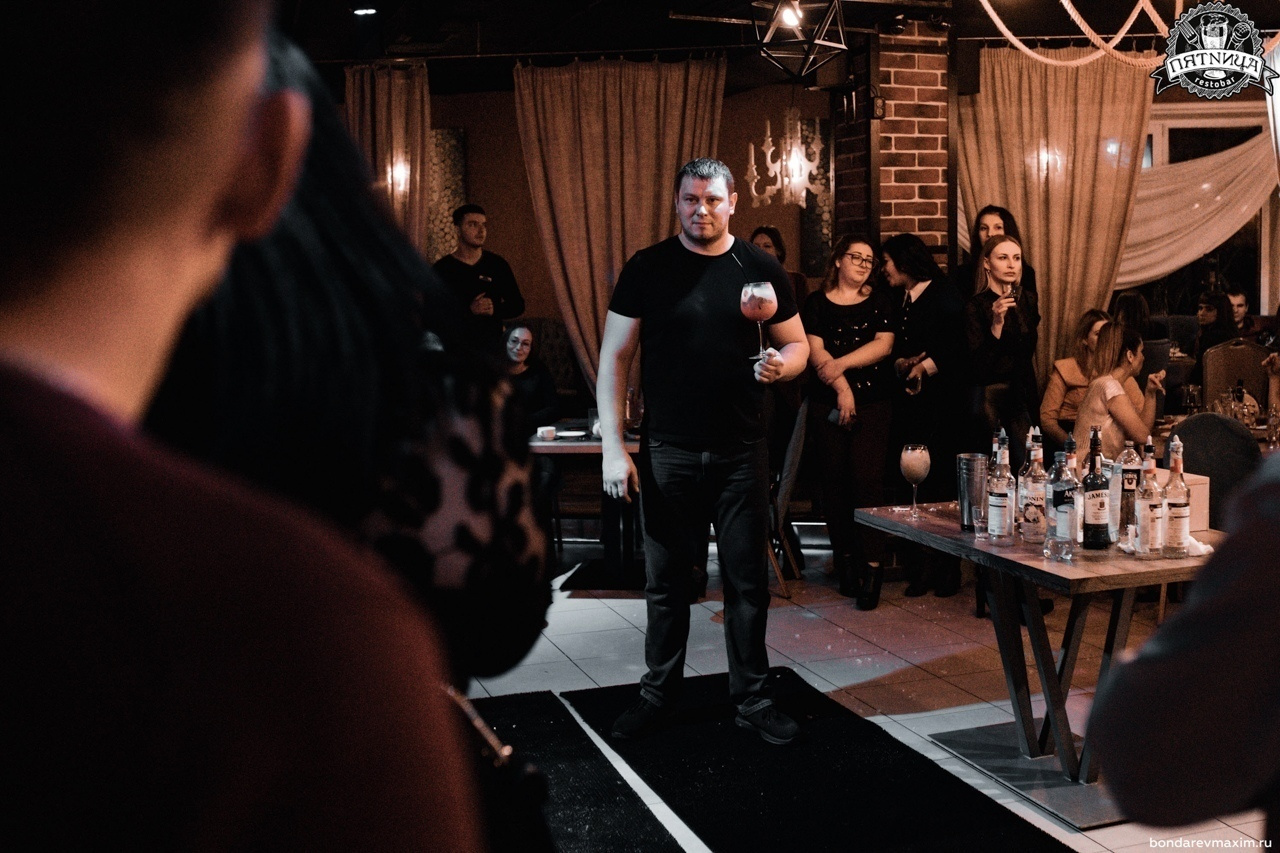 РЕСТОБАР ПЯТНИЦА 25 01 2020. Максим Бондарев, коммерческий фотограф для бизнеса | Курск