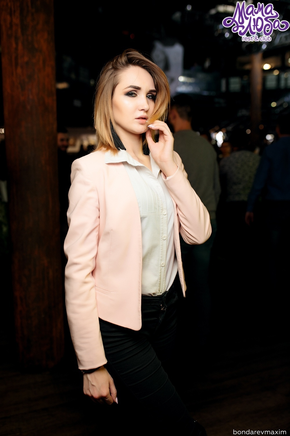 Мама Люба 8 декабря ___ Суббота — «МАМА, Я НА ДИСКОТЕКУ». Максим Бондарев, коммерческий фотограф для бизнеса | Курск