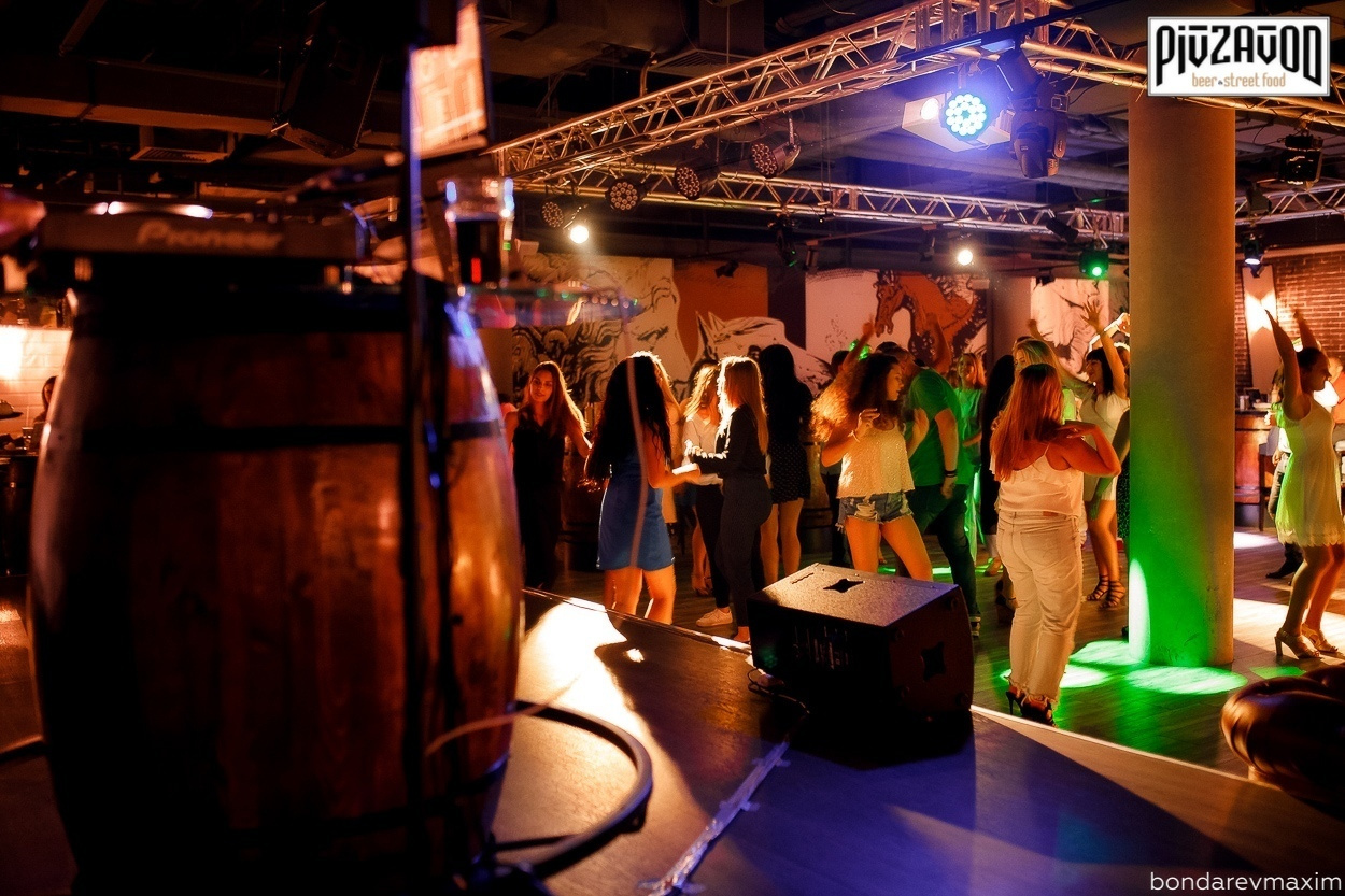 «PIVZAVOD» Пятница ___ 31 августа. Максим Бондарев, коммерческий фотограф для бизнеса | Курск