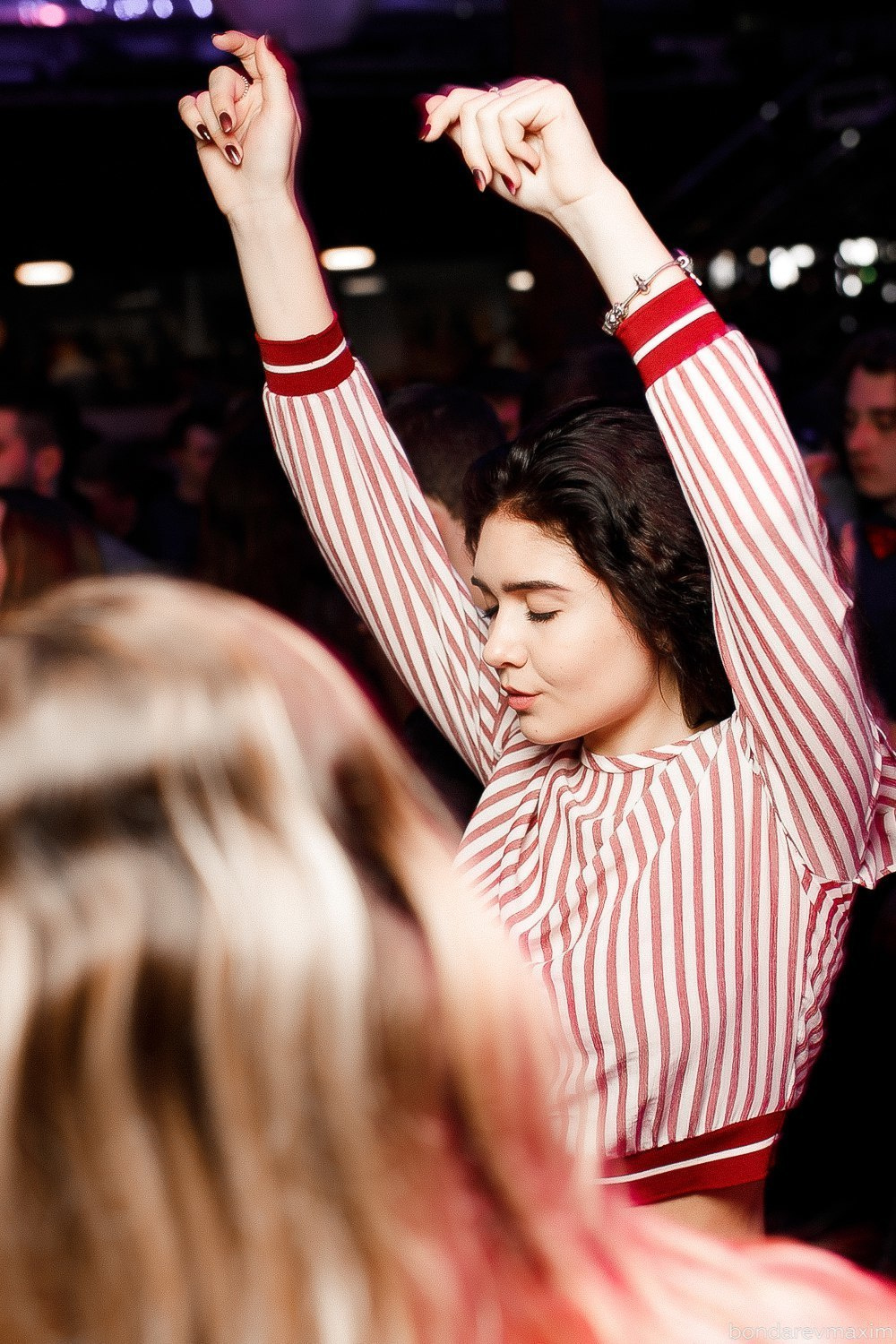 Мама Люба 30 марта — STUDENT PARTY EQUATOR». Максим Бондарев, коммерческий фотограф для бизнеса | Курск