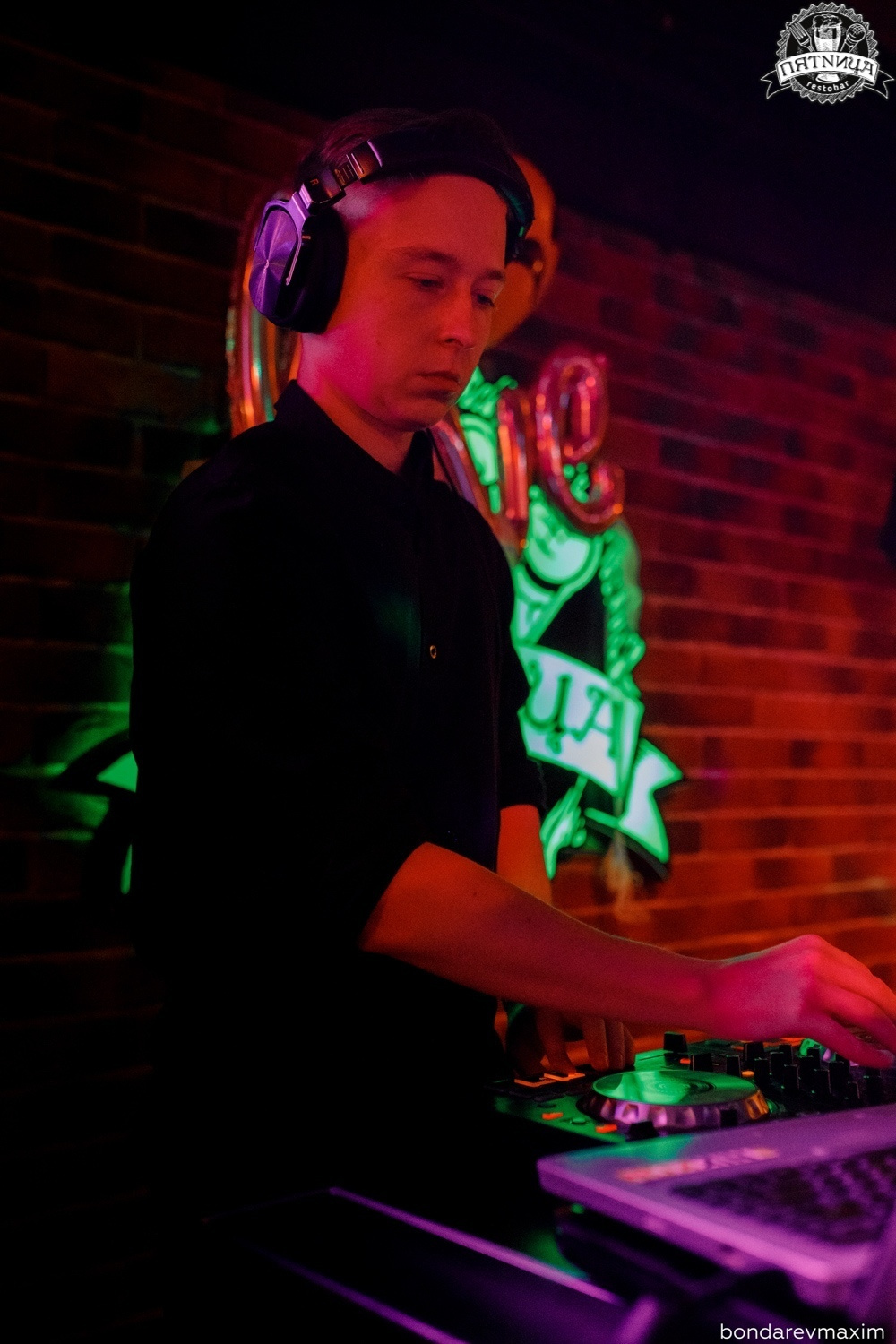 РЕСТОБАР ПЯТНИЦА 01 11 2019. Максим Бондарев, коммерческий фотограф для бизнеса | Курск