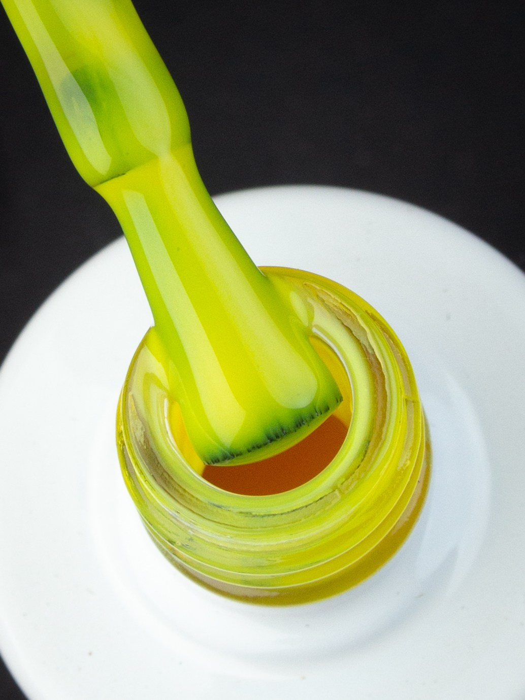 Kira на чёрном. Александр Стряпунин — предметный фотограф в Улан-Удэ