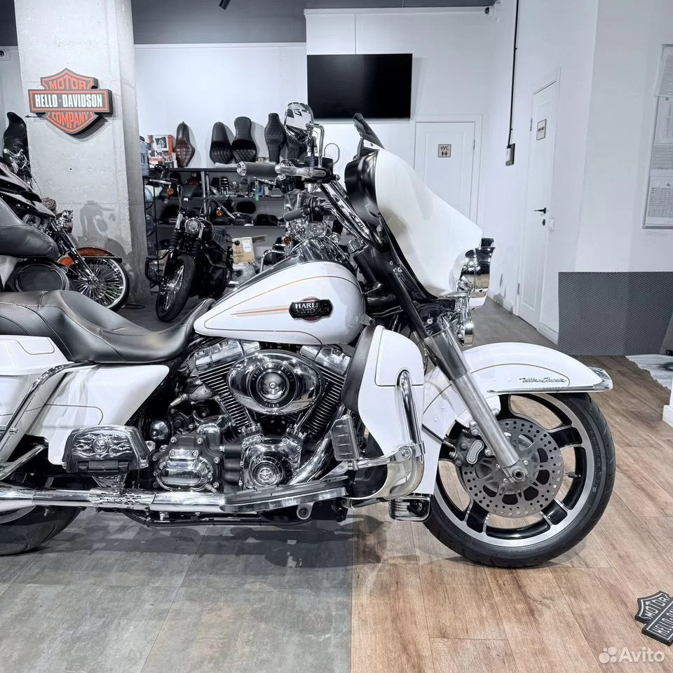 2007 Еlесtra Glidе Ultra 96 АВS White Реarl. Hello Davidson, Москва. Только хорошие мотоциклы…