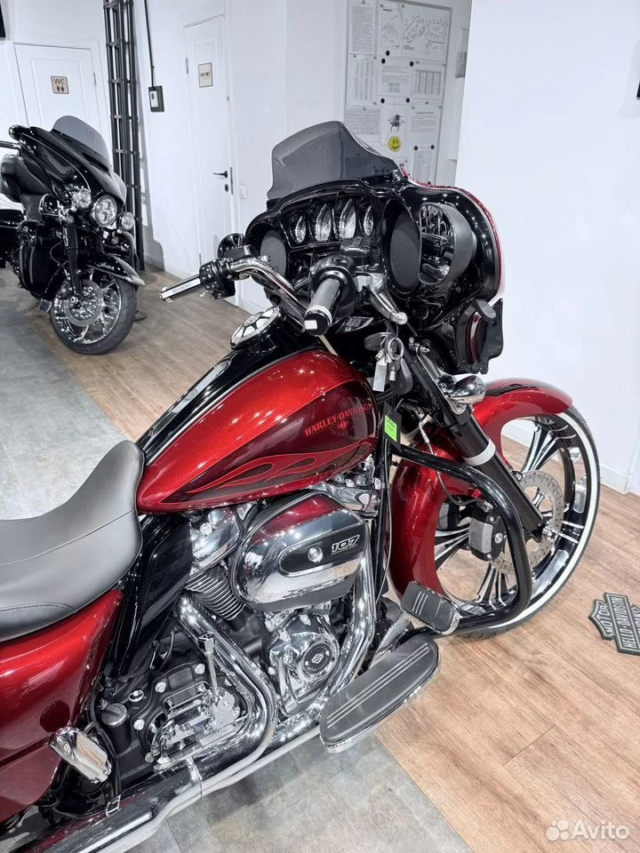2017 Strеet Glide 107 Нard Candy Ноt Rоd Red Flakе Arlen Nеss. Hello Davidson, Москва. Только хорошие мотоциклы…