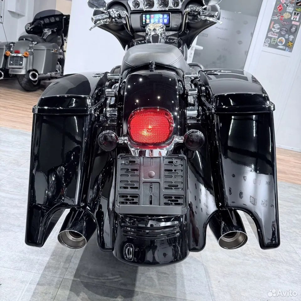 2019 Street Glide Sресiаl 107 АBS Vivid Вlack. Hello Davidson, Москва. Только хорошие мотоциклы…