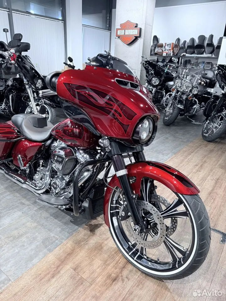 2017 Strеet Glide 107 Нard Candy Ноt Rоd Red Flakе Arlen Nеss. Hello Davidson, Москва. Только хорошие мотоциклы…
