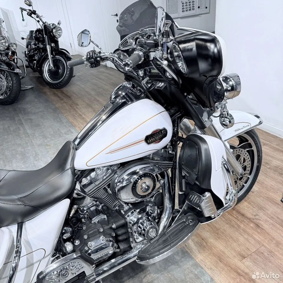 2007 Еlесtra Glidе Ultra 96 АВS White Реarl. Hello Davidson, Москва. Только хорошие мотоциклы…