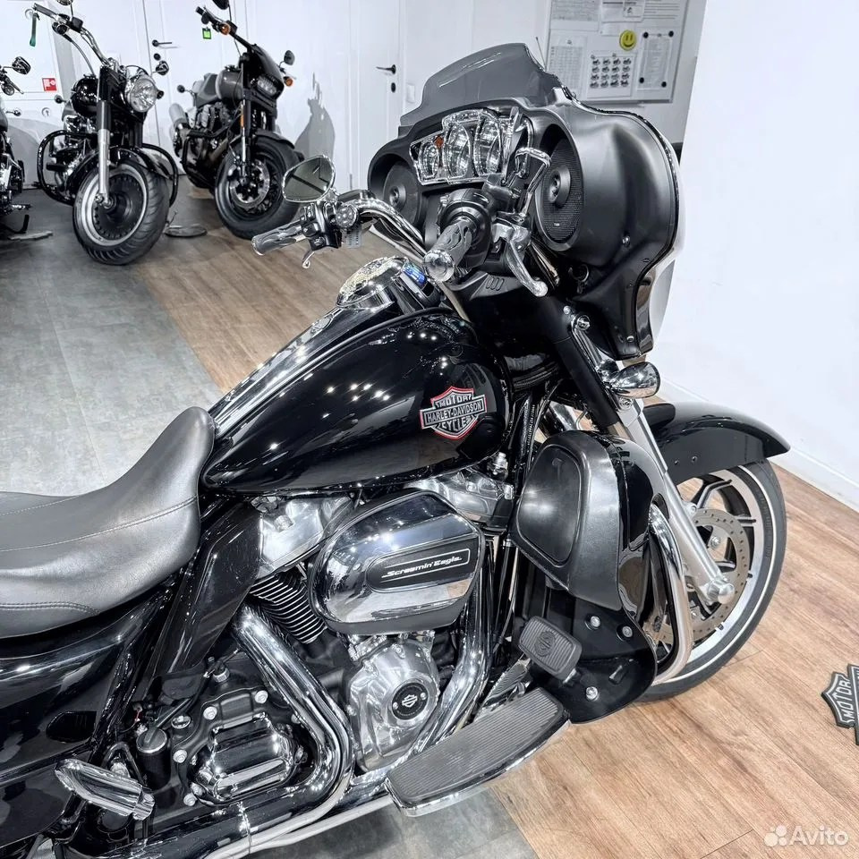 2019 Street Glide Sресiаl 107 АBS Vivid Вlack. Hello Davidson, Москва. Только хорошие мотоциклы…