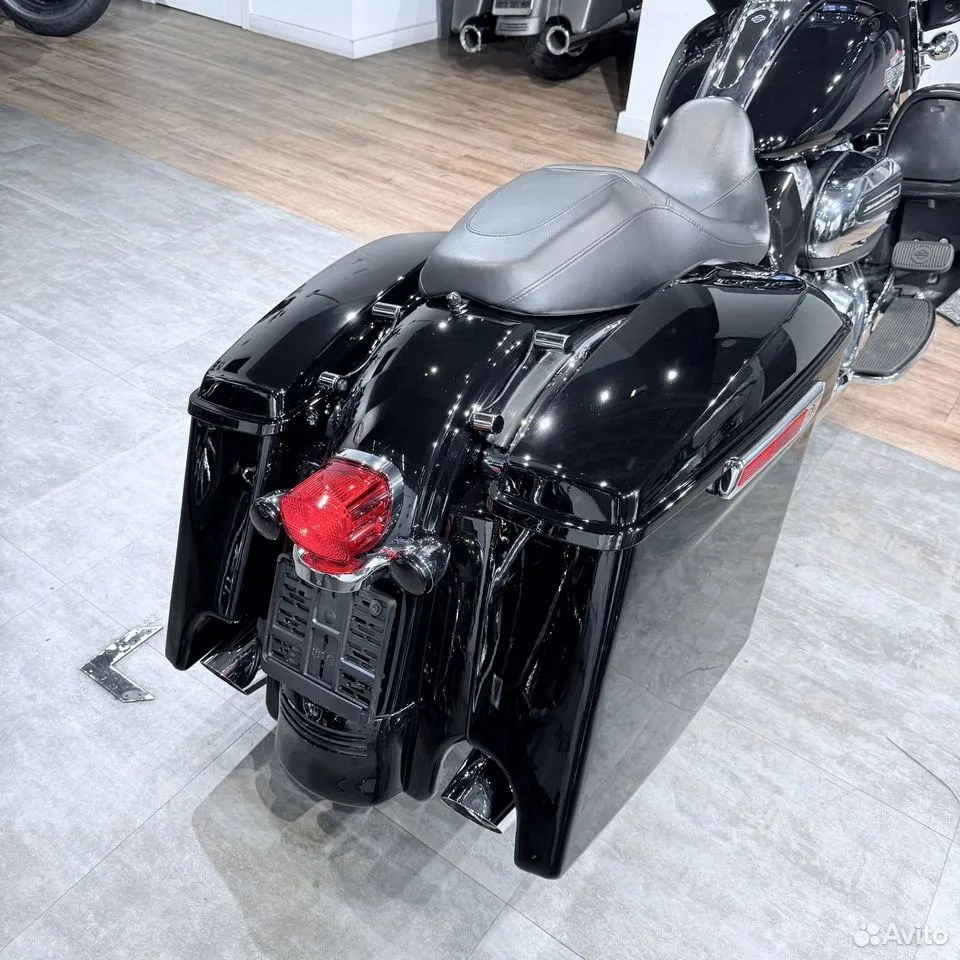 2019 Street Glide Sресiаl 107 АBS Vivid Вlack. Hello Davidson, Москва. Только хорошие мотоциклы…