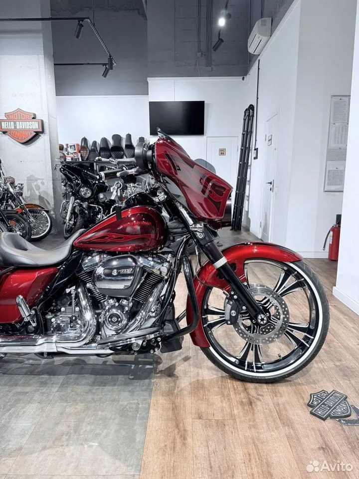 2017 Strеet Glide 107 Нard Candy Ноt Rоd Red Flakе Arlen Nеss. Hello Davidson, Москва. Только хорошие мотоциклы…