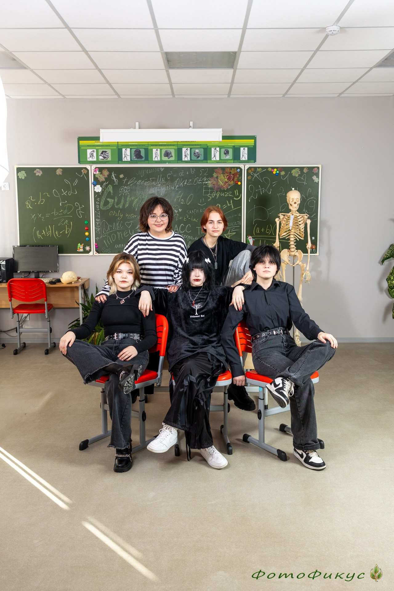 Старшеклассники. В школе, на улице. Фотографы Евгений и Екатерина. Фотофикус. Тюмень