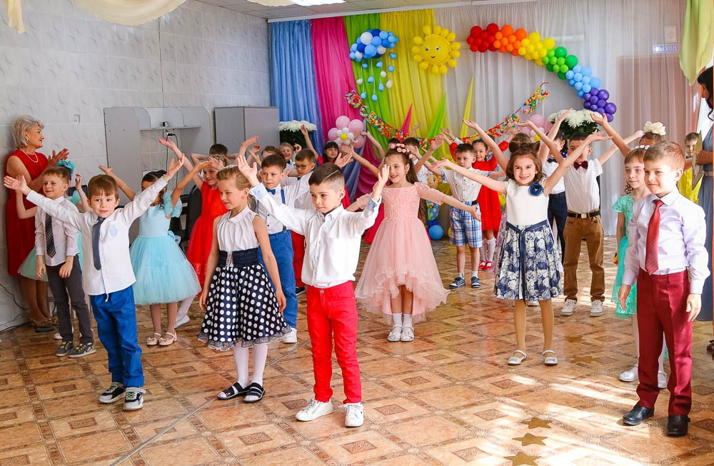 Выпускной в детском саду. Фотограф Григорьева Ольга. Портретная, семейная съёмка, Love Stori, видеосъёмка в городе Чита. Выпускные альбомы, фотокниги