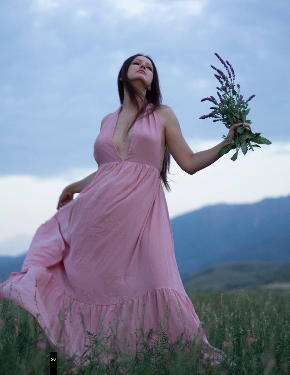 Эллодия в закатном солнце