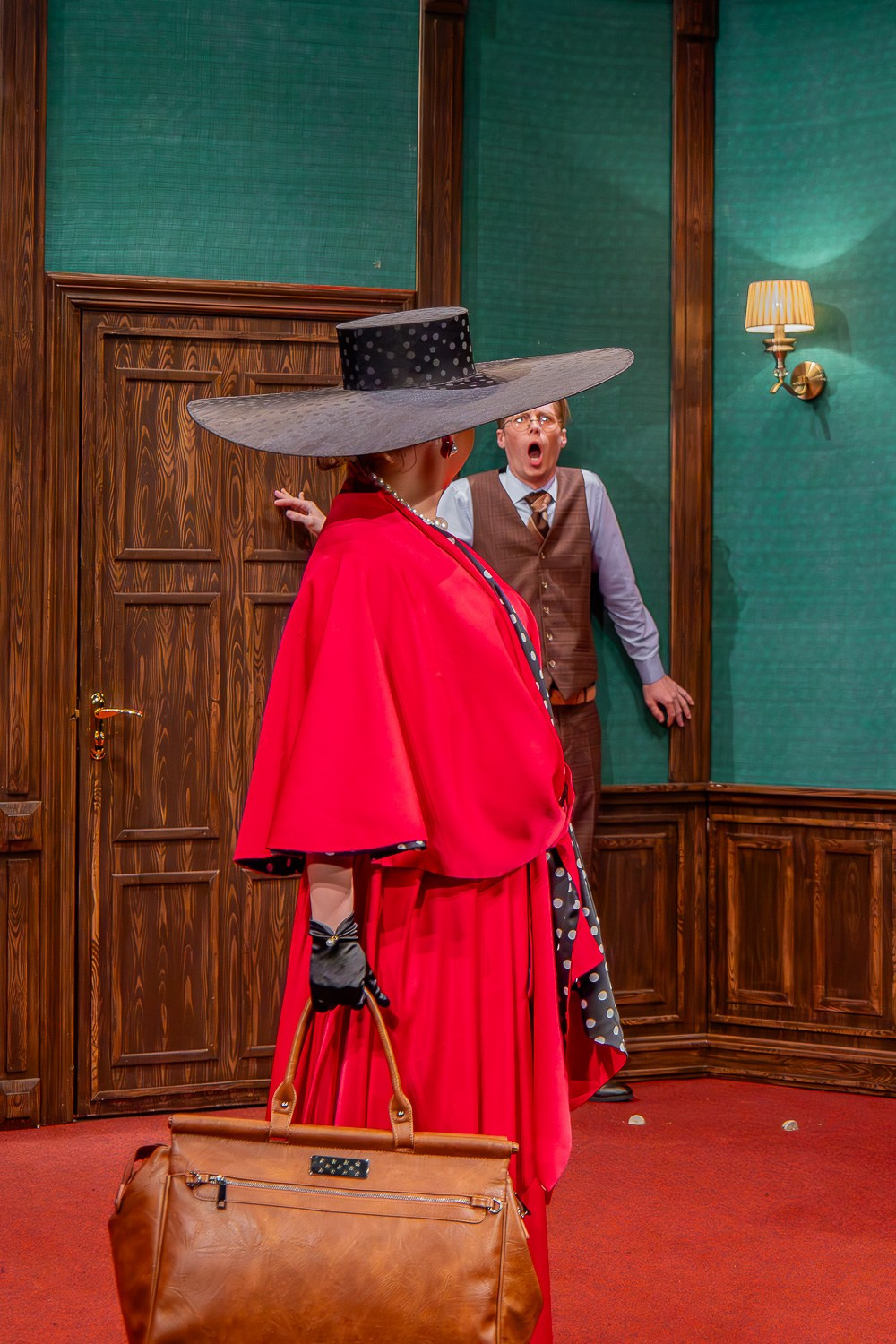 Премьера спектакля-комедии «Номер 13» в Театре Иллюзии. Семейный и свадебный фотограф в Москве и Домодедово Анна Авилочкина