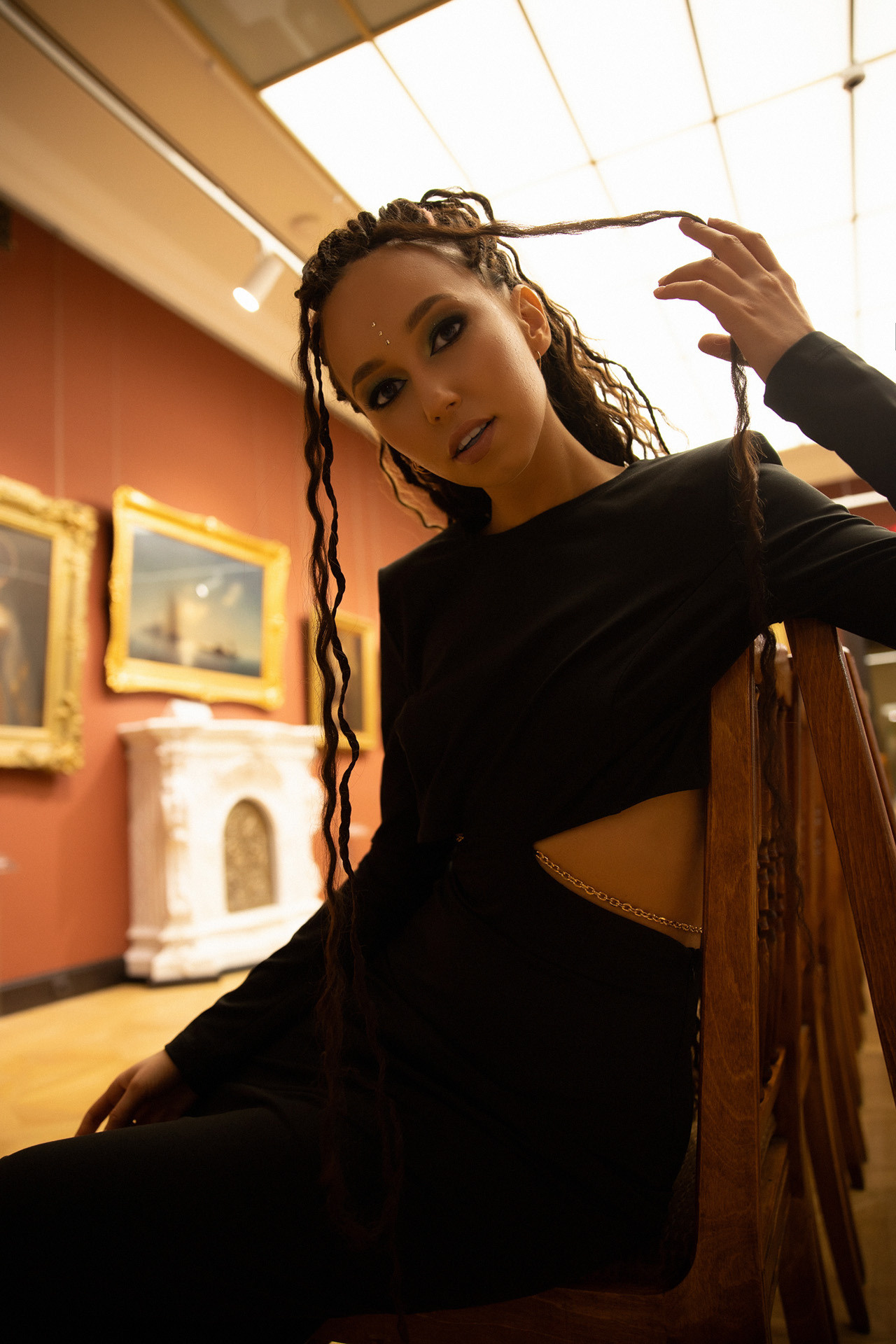 Фотосессия в музее. Сборные съемки для маркетплейсов Казань, Москва, Санкт-Петербург, Уфа